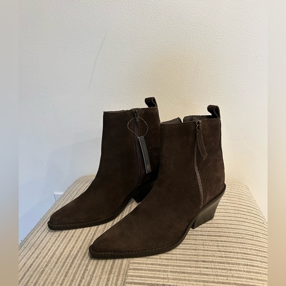 NWT House of Harlow Revolve Brown Genuine Suede leather western Ankle Bootie 7.5 - Picture 1 of 8